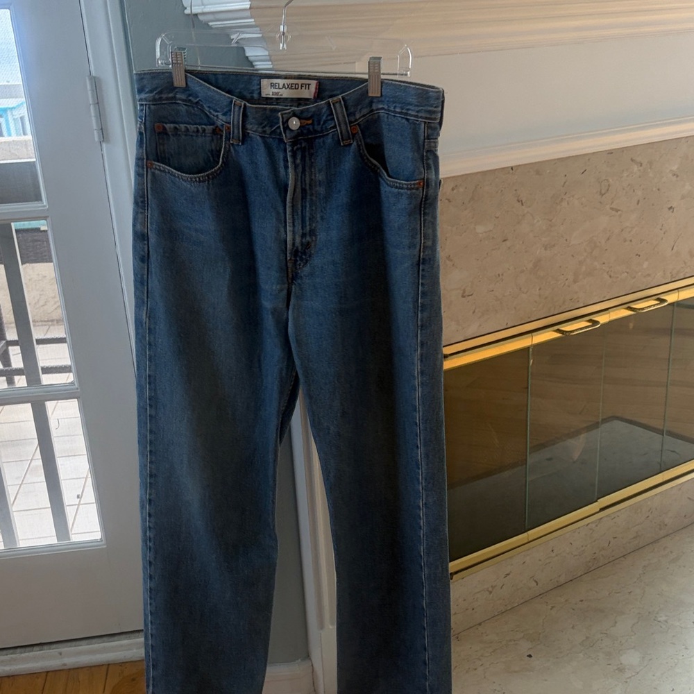 Levi's Men’s Relaxed Fit Jeans — Medium Wash Blue Denim